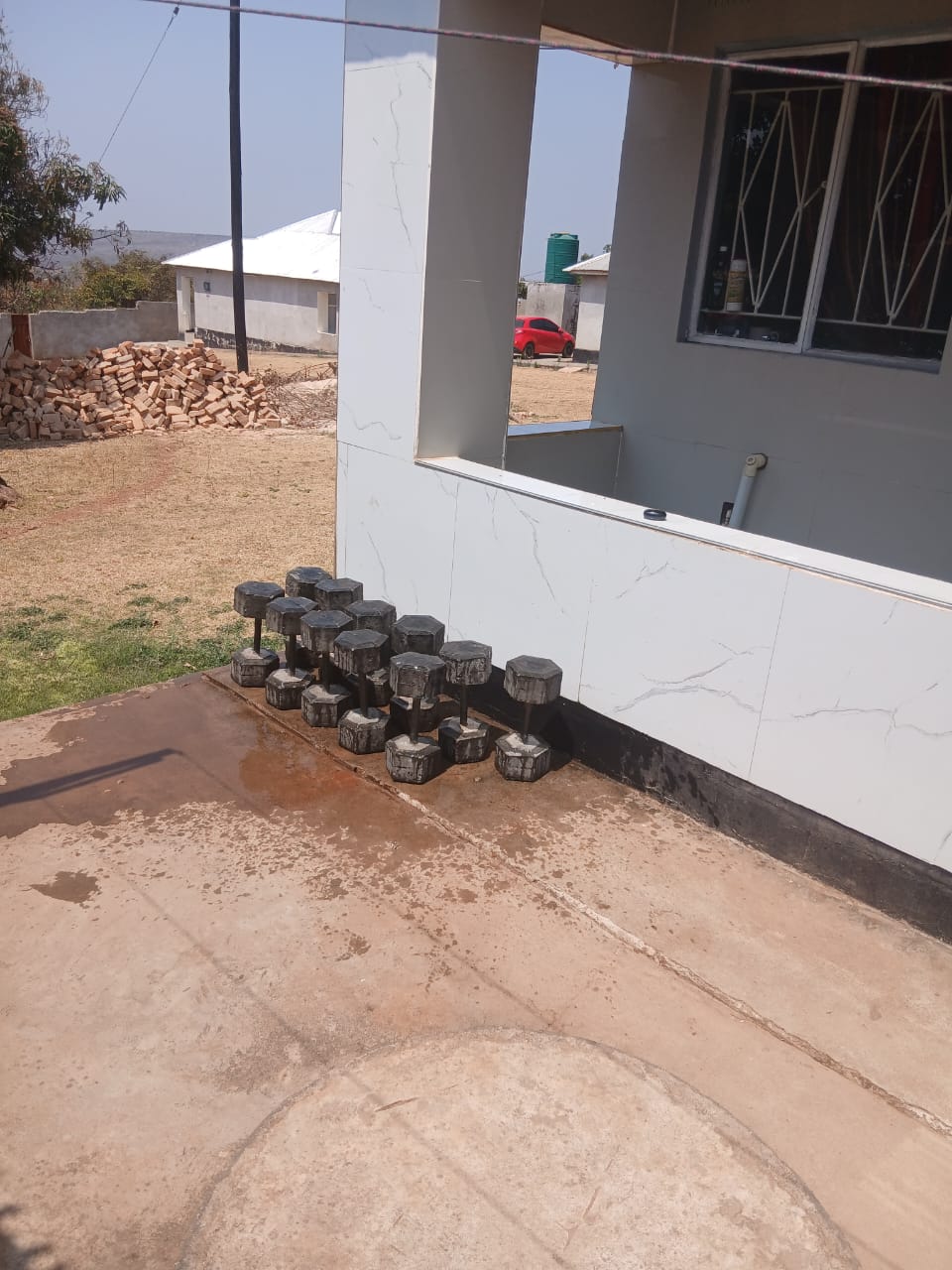 Mukajam concrete dumbbells